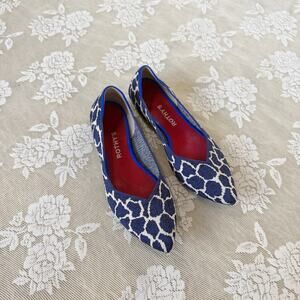 Rothy’s Pointed Flats Blue Giraffe Print Size 9